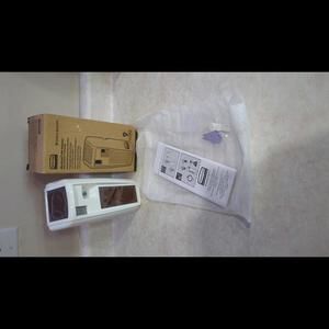 NEW Rubbermaid Microburst 3000 Dispenser LumeCel Technology 1955229 White